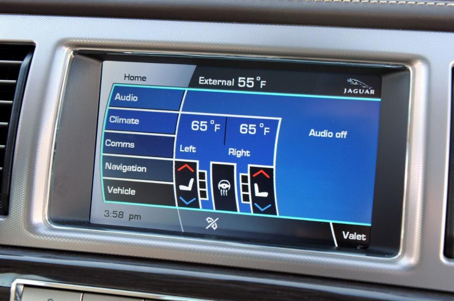  Jaguar XF Supercharged 2010 года  (фото 6 из 56)